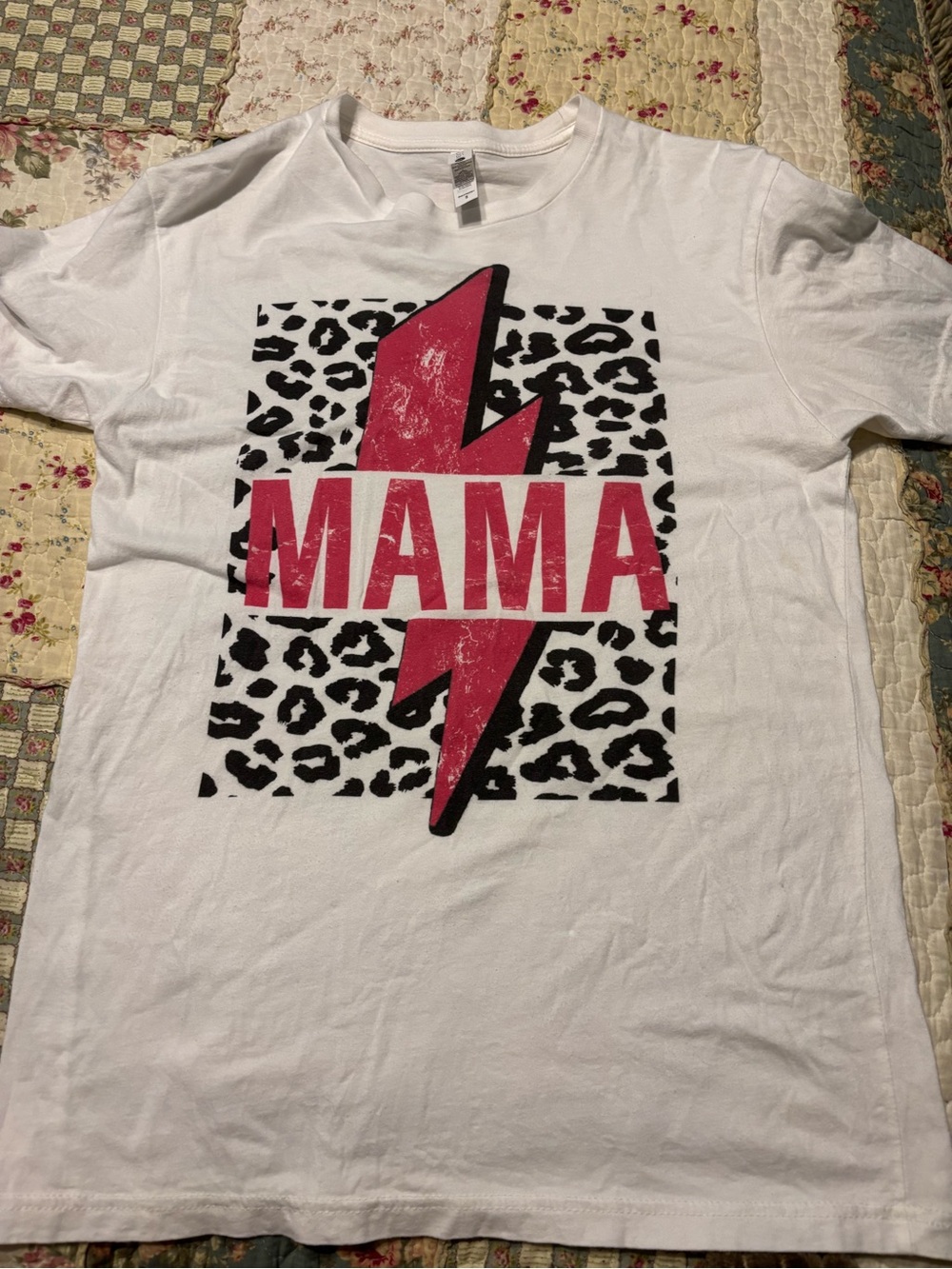 White Graphic Tee with Pink 'MAMA' Lightning Bolt Small